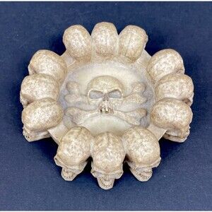 Vintage Summit Collection Skull & Crossbones Skull Ashtray Gothic Halloween